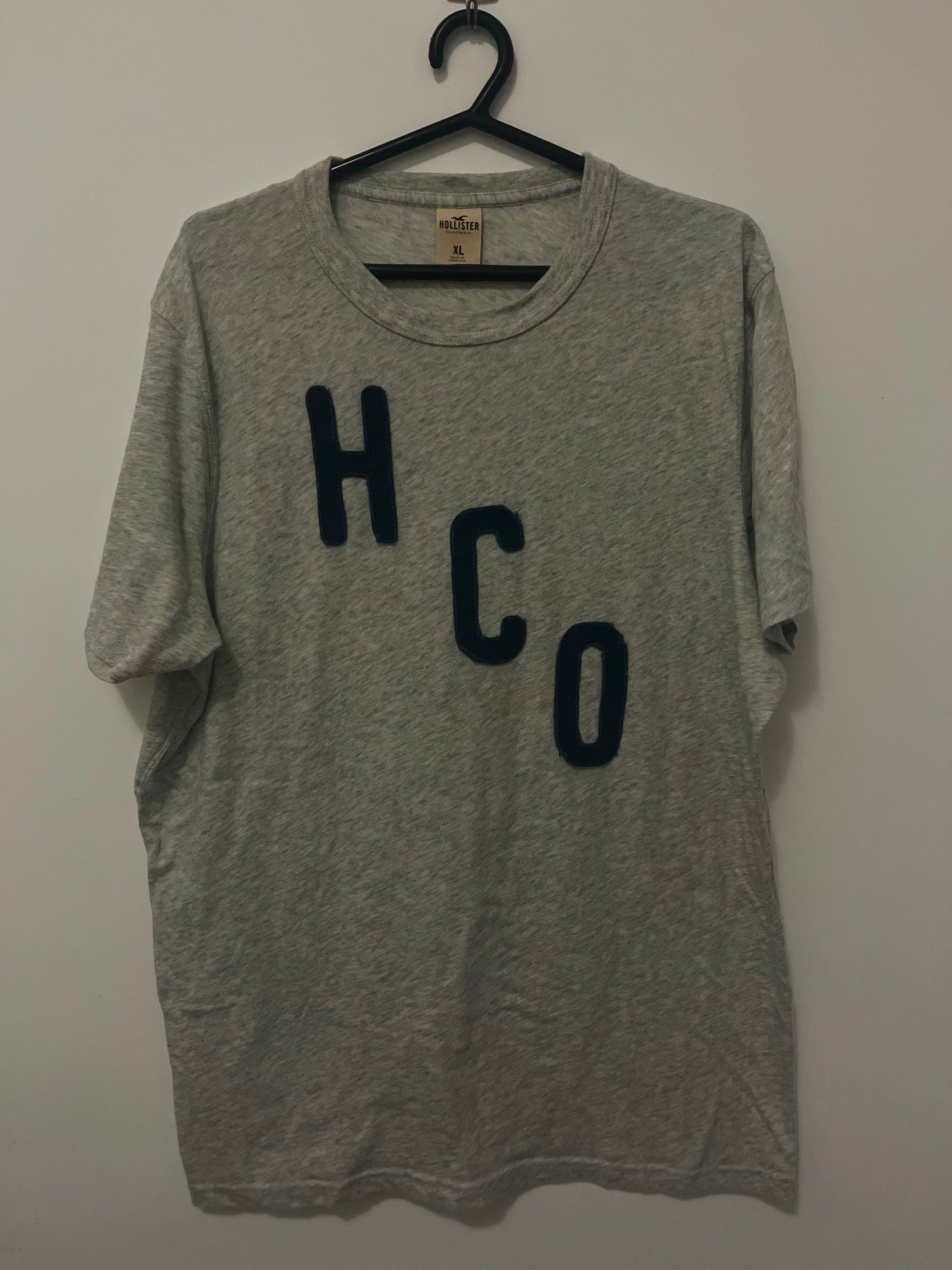 Camiseta Hollister HCO - Cinza