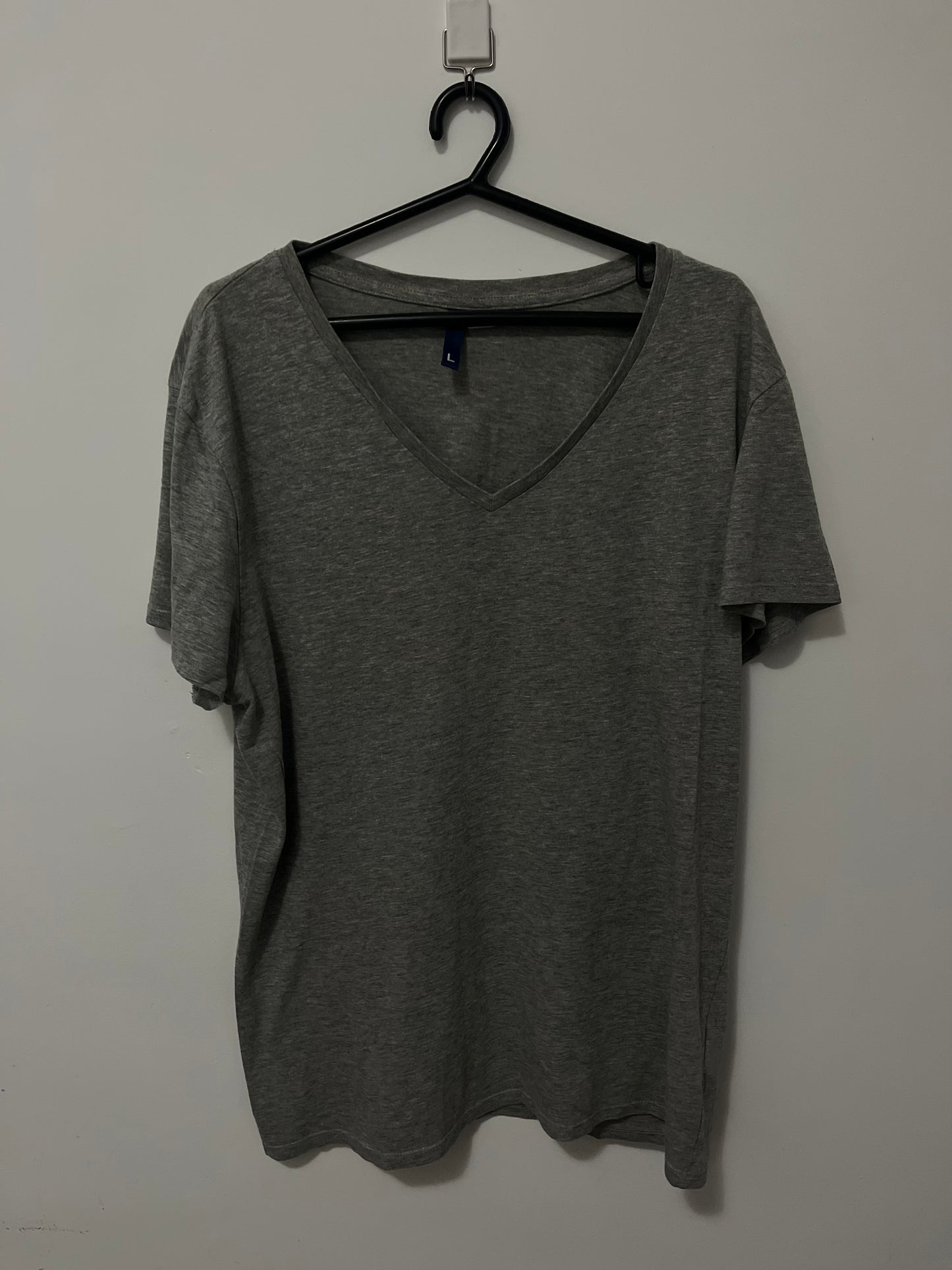 Camiseta Gola V - H&M