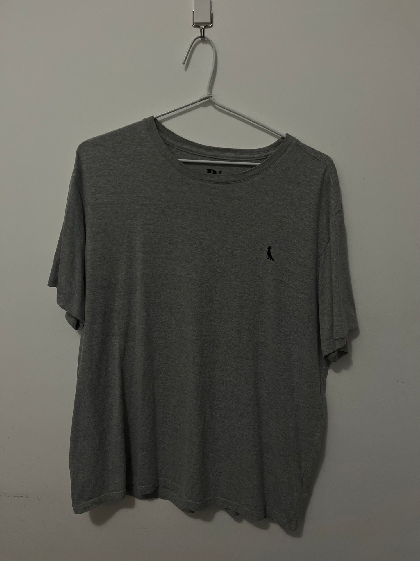 Camiseta Reserva - Cinza